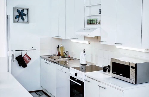Koillinen District Apartment | The Crown Suite Helsinki