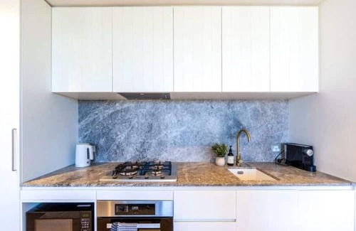 Milton Apartment | Stylish Flat in Milton - Near cultural & BNE City