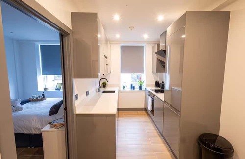 North Finchley Apartment | Luxury 2 Bedroom 1 Bathroom Apartment | 30 Mins Central London