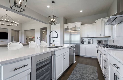 Las Campanas House | Stunning Modern Luxury - Spacious 4 Bedroom - Home Office + Gym - Views