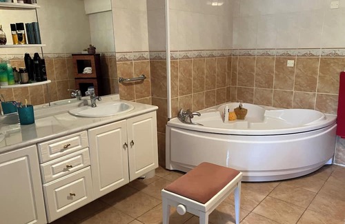 Segura Bed & Breakfast | 2 Bedroom Bed & breakfast in Segura
