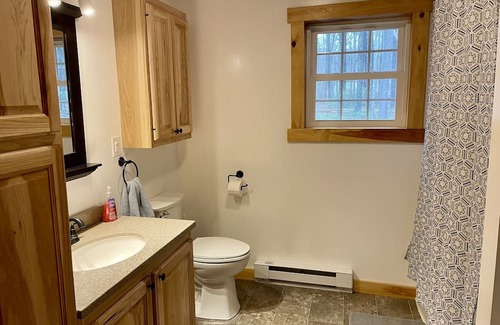 Wells Tannery Cabin | Welcoming 3 bedroom cabin