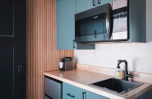 Center City House | Nordic Harbor | Room 1 | Acorn Oak