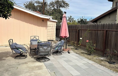 Westminster House | Spacious Disney , Beach Home for 14 people in charming Midway City