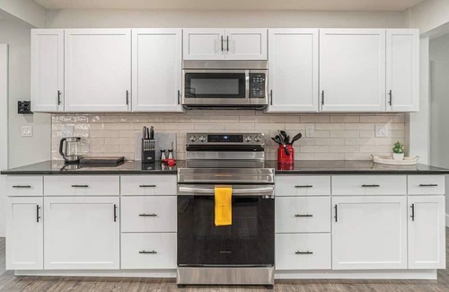Grandview House | Chic Space/12M->Belton, 910 Mbps
