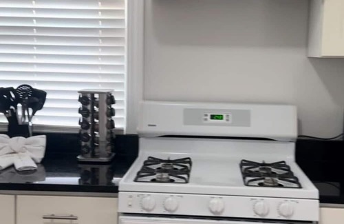 Chicago House | 8BR | Kids Room, Game Room, Gym & Theater
