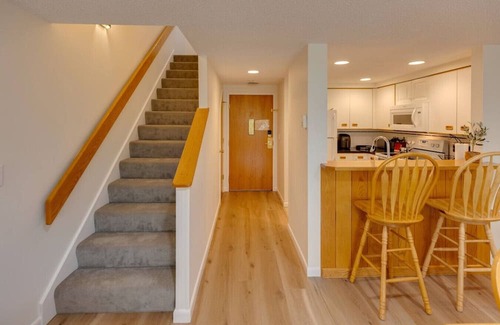 Lincoln House | Riverside Penthouse Condo