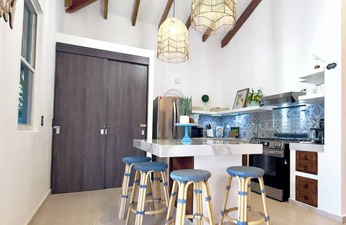 San Luis Talpa House | Charming 3-bedroom house with WiFi and AC in tranquil Amatecampo