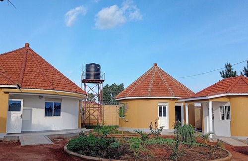 Gulu House | Room in modern round house in big green compound only 10 minutes from Gulu city