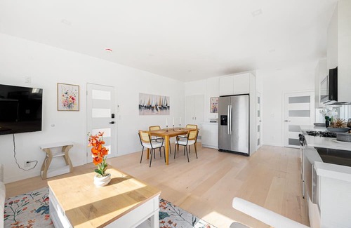 Pacific Palisades Apartment | Pacific Coast - Oceanfront Living 117