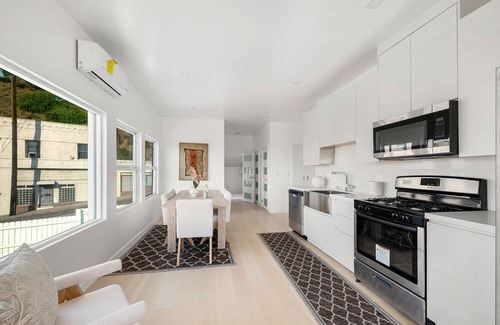 Pacific Palisades Apartment | Pacific Coast - Oceanfront Living 119