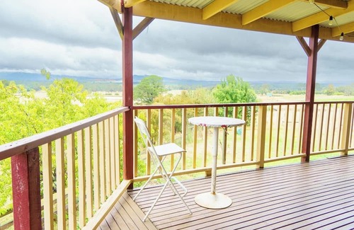 Yarra Glen House | Classic Farmhouse Vineyard Yarra Valley