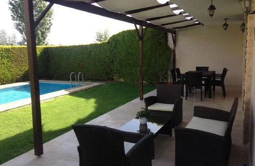 Alacati Villa | CESME ELITE VILLA WITH PRIVATE POOL DAILY RENTAL VILLA