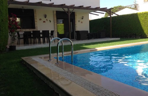 Alacati Villa | CESME ELITE VILLA WITH PRIVATE POOL DAILY RENTAL VILLA