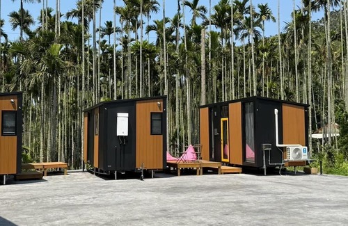 Gukeng Cabin | California Good Day Campground 4 by Tiny Away (加州好日子露營區4)
