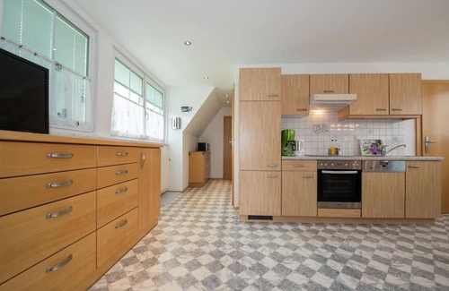 Tropolach Apartment | Apartment in Tröpolach near Nassfeld Gondola