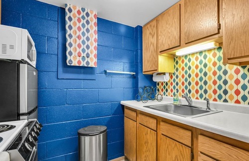 Urbana House | Incredible Mid-Century home in premium location
