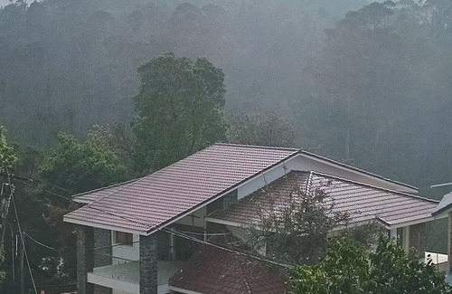 Kodaikanal Villa | Spacious 6-bedroom villa in serene Kodaikanal with WiFi