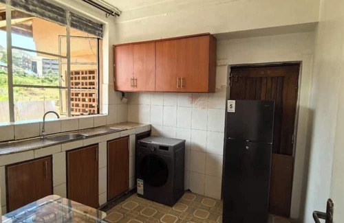 Kampala Apartment | Quiet Room 2 on Mawanda Rd Hill