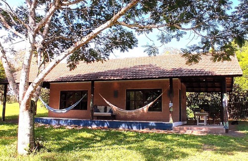 Feitoria Ski Chalet | Charmoso Chalé do Riacho localizado na área rural de Novo Hamburgo.