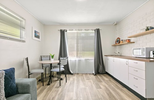 Central Coast Apartment | Lake Front Studio Pet Friendly, near The Entrance, Nora Head and Soldiers Beach