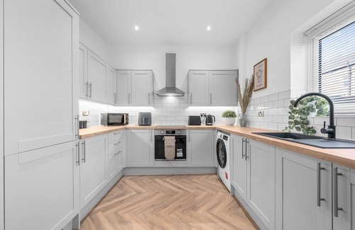 Prestwich House | New listing- Stunning Preswitch Retreat - Sleeps 7
