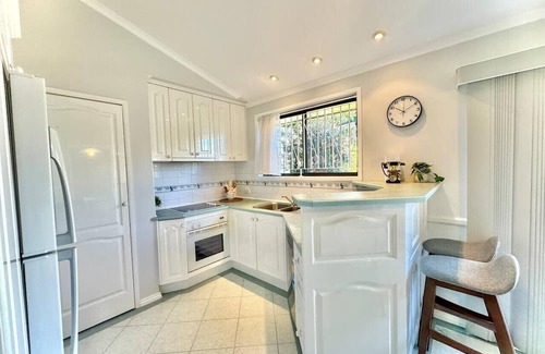Daisy Hill House | Daisy hill Tranquil Japanese Gardens Retreat