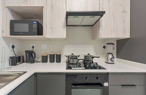 Greater Johannesburg Metropolitan Area Apartment | Midrand luxe haven-2bedroom Apartment