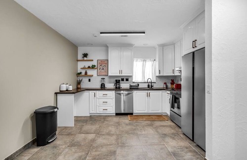 Coral Terrace House | Spacious 5BR 2BA in Miami!