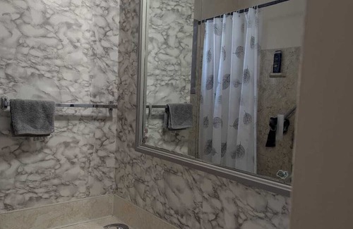 Estevan House | Budget Room for rent in my single house