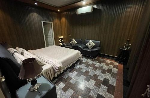 Faisalabad House | Country Lodges