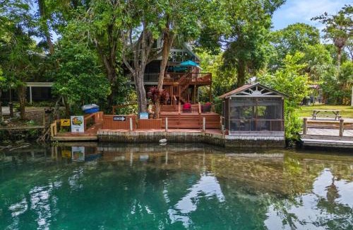 Weeki Wachee Gardens House | Our Happy Place - Paradise Found