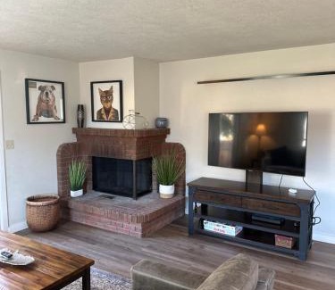 Depot Bench Apartment | Boise Bench Home-Great Location!