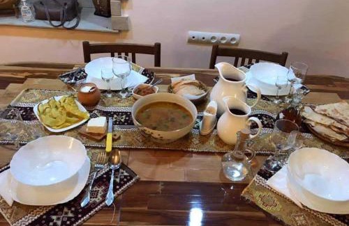 Yeghegnadzor House | Sun House