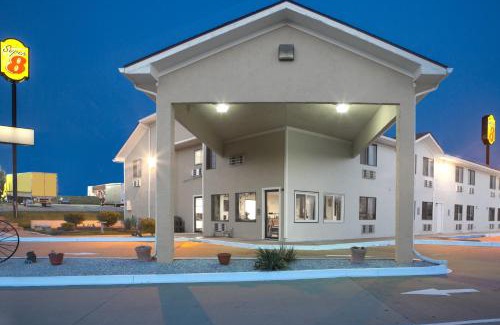 Boonville Hotel | Super 8 by Wyndham Boonville
