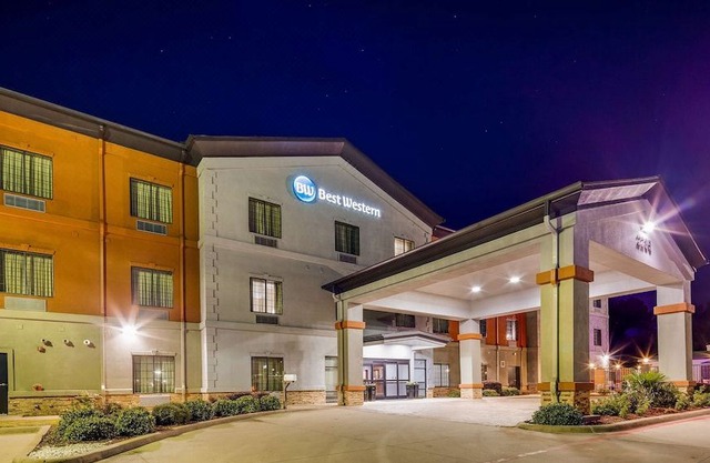 Best Western Carthage Inn Suites