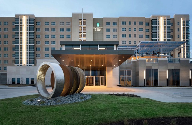 Embassy Suites Kansas City/Olathe