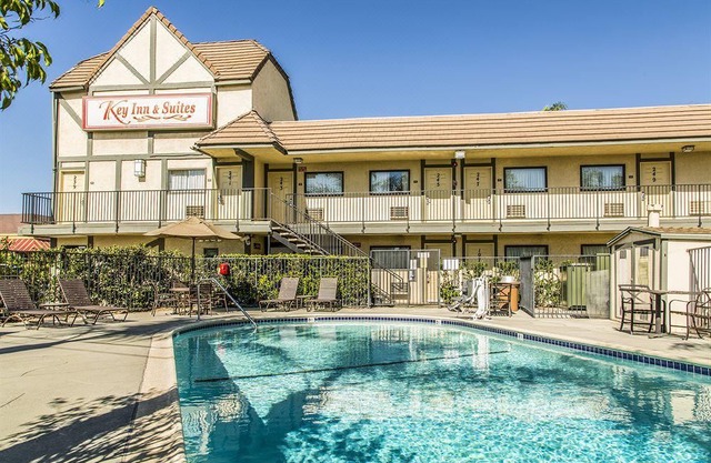Key Inn and Suites