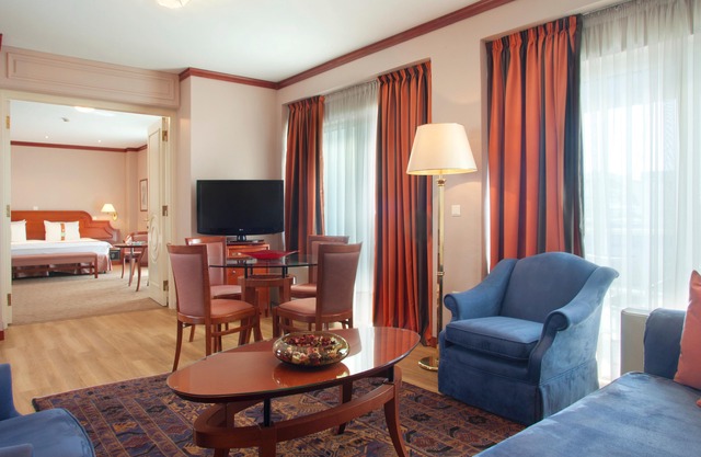 Holiday Inn Thessaloniki, an Ihg Hotel