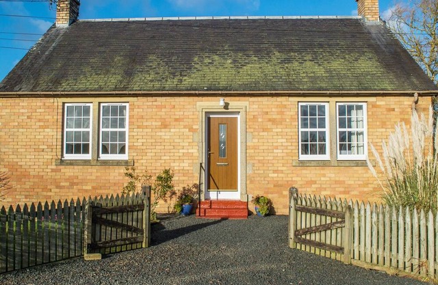 3 bedroom accommodation in Kelso