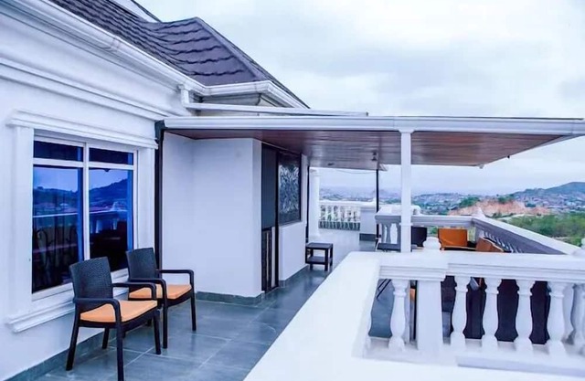 TAJ SUITES