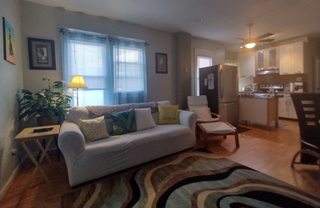 Cozy Family Friendly & Fully Stocked In-Law Suite
