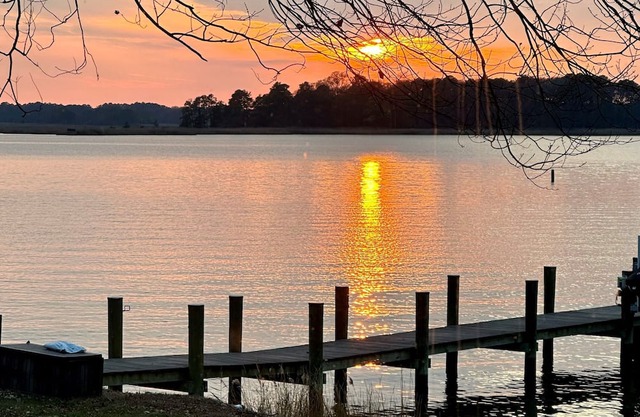 Kent Island Waterfront Cottage
