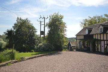 Whitewells Farm Cottages, Malvern in Malvern