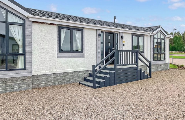 2 bedroom accommodation in Laurenkirk