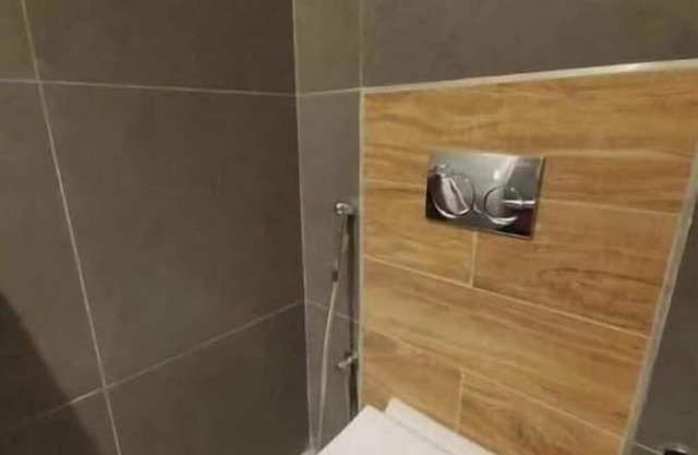 A Luxurious Sea View 1 Bedroom Apartment unit 1
