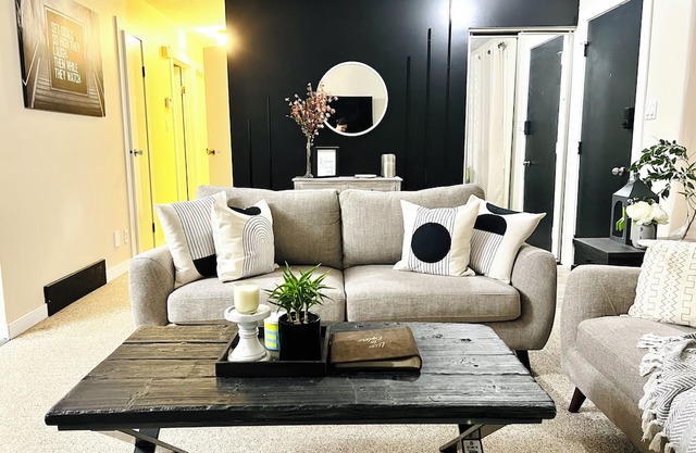 Soothing 3-bedroom 2-bathroom house with AC & play area in Prince Albert