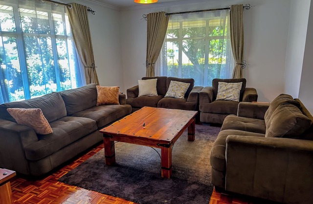 Stylish 5BR Bungalow with Private Pool near JKIA – Greenpark, Athi River