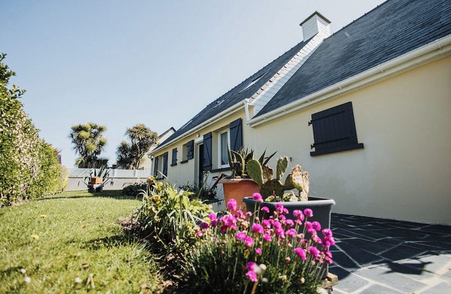 Côtes & Mer - Family home on the waterfront