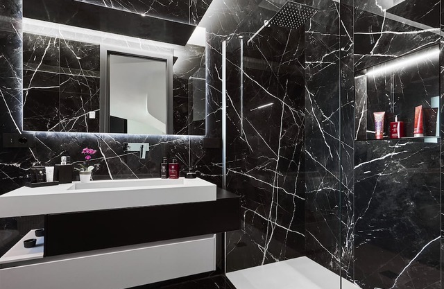 Villa GIO’s ELITE: Design Villa with Pool and VIP Services near Monza Racetrack